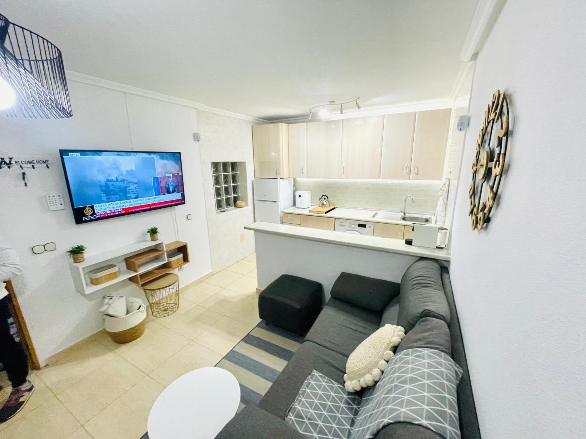 Pretty Bungalow With Private Terrace Polop Luaran gambar